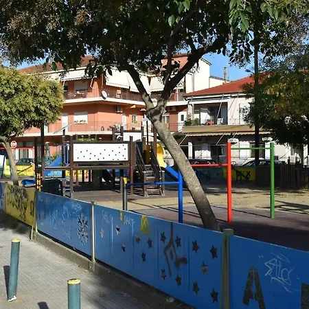 Comfortable Opposite The Park Appartamento