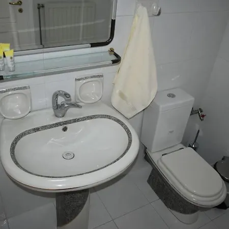 Comfortable Opposite The Park Appartamento