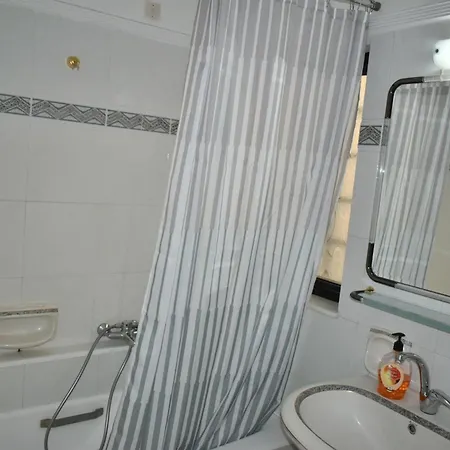 Apartment Comfortable Opposite The Park *
